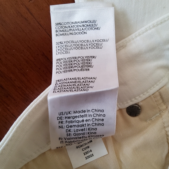 Liverpool “Piper Hugger” Ankle Skinny White Jeans – Size 4 / 27 – NWOT - Picture 15 of 16